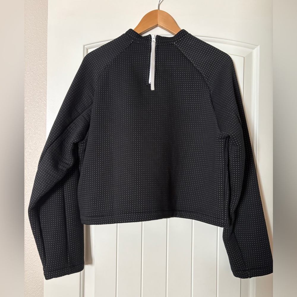 Nike Black and Gray Long Sleeve Top - Picture 2 of 4